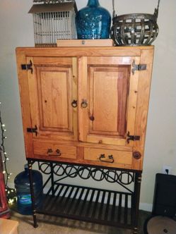 Wine Bar. Solid Wood.