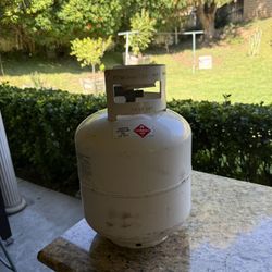 Full Propane Tank – Ready to Use