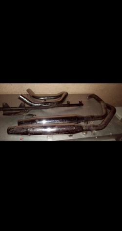 Harley Davidson exhaust system pipes.