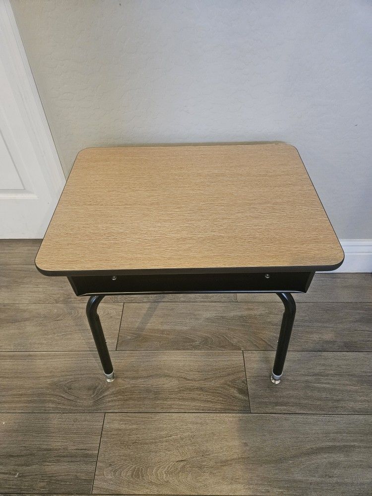 Student Classroom Desk