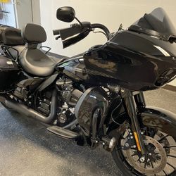 2019 HD Road Glide Sport Custom