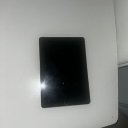 iPad 6th Generation Doesn’t Turn Off And Has A Few Scratches On Screen 