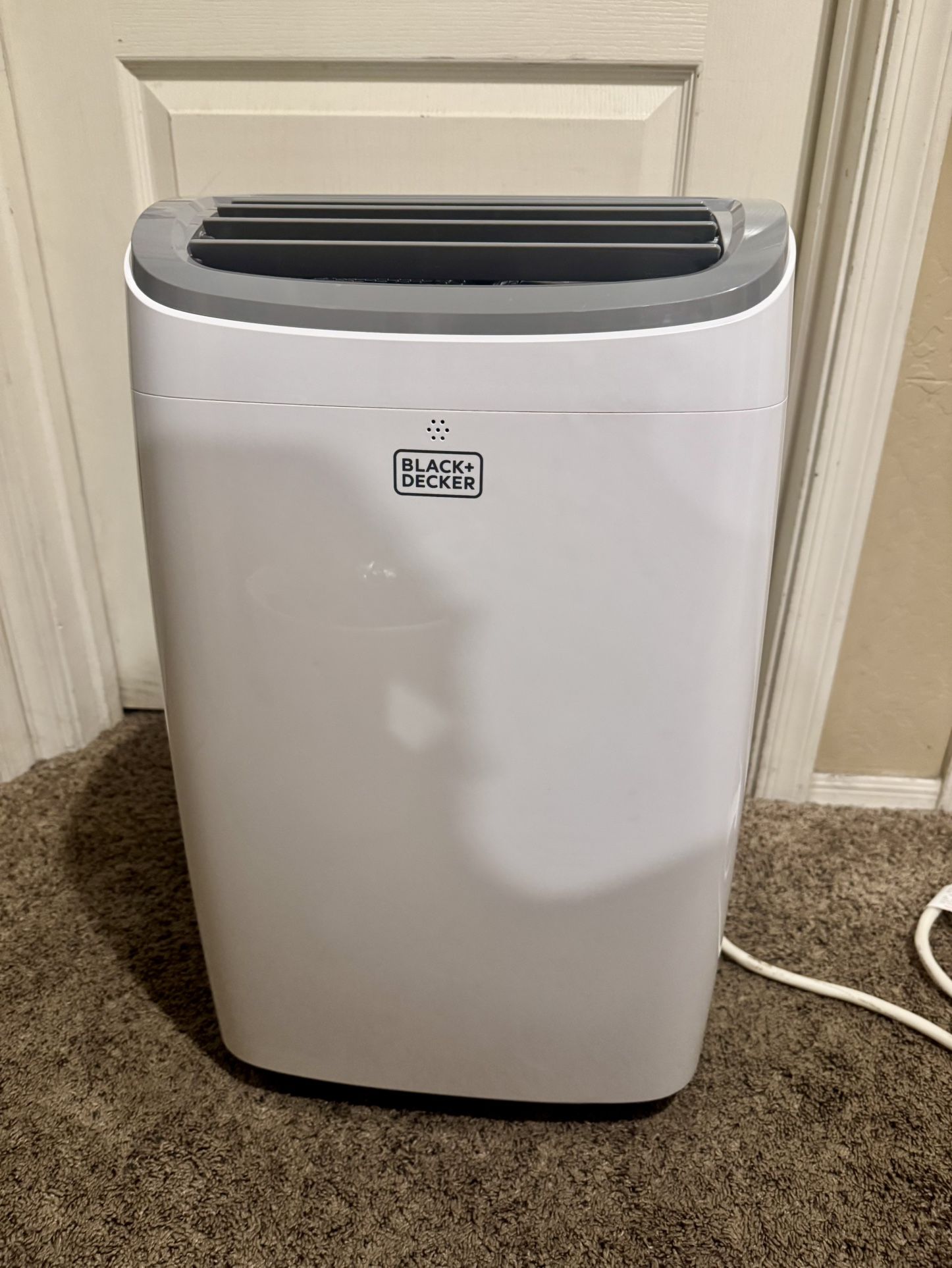 Black and Decker AC Unit (10,000 BTU)