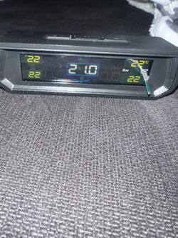  Tire Pressure Monitoring System,0-87 PSI Tire Pressure Monitor System with Solar Charge,TPMS with 4 Sensors&6 Alarm Modes, Color LCD&Car Temperature 