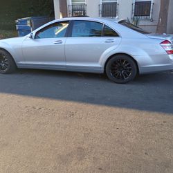Mercedes-Benz S-Class Silver Sedan