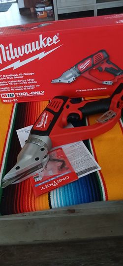 Milwaukee M18 18gauge double cut shear (Tool Only)