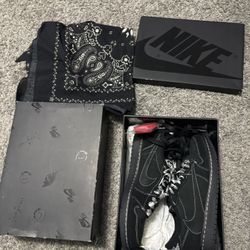 Travis 1 Low Black Phantom 