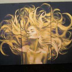 ✨ Beautiful Woman - Gold & Black✨ - $150