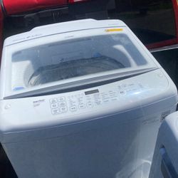 2022 LG washer Dryer Set