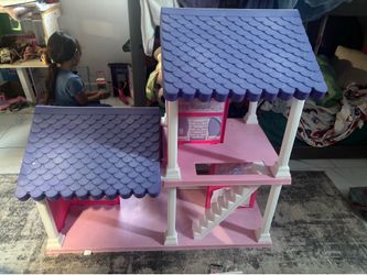 Free doll house