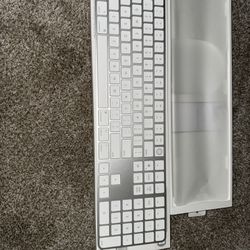 Apple Magic Keyboard with Touch ID (Never Used)