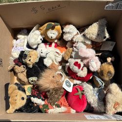 Boyds bear collectibles