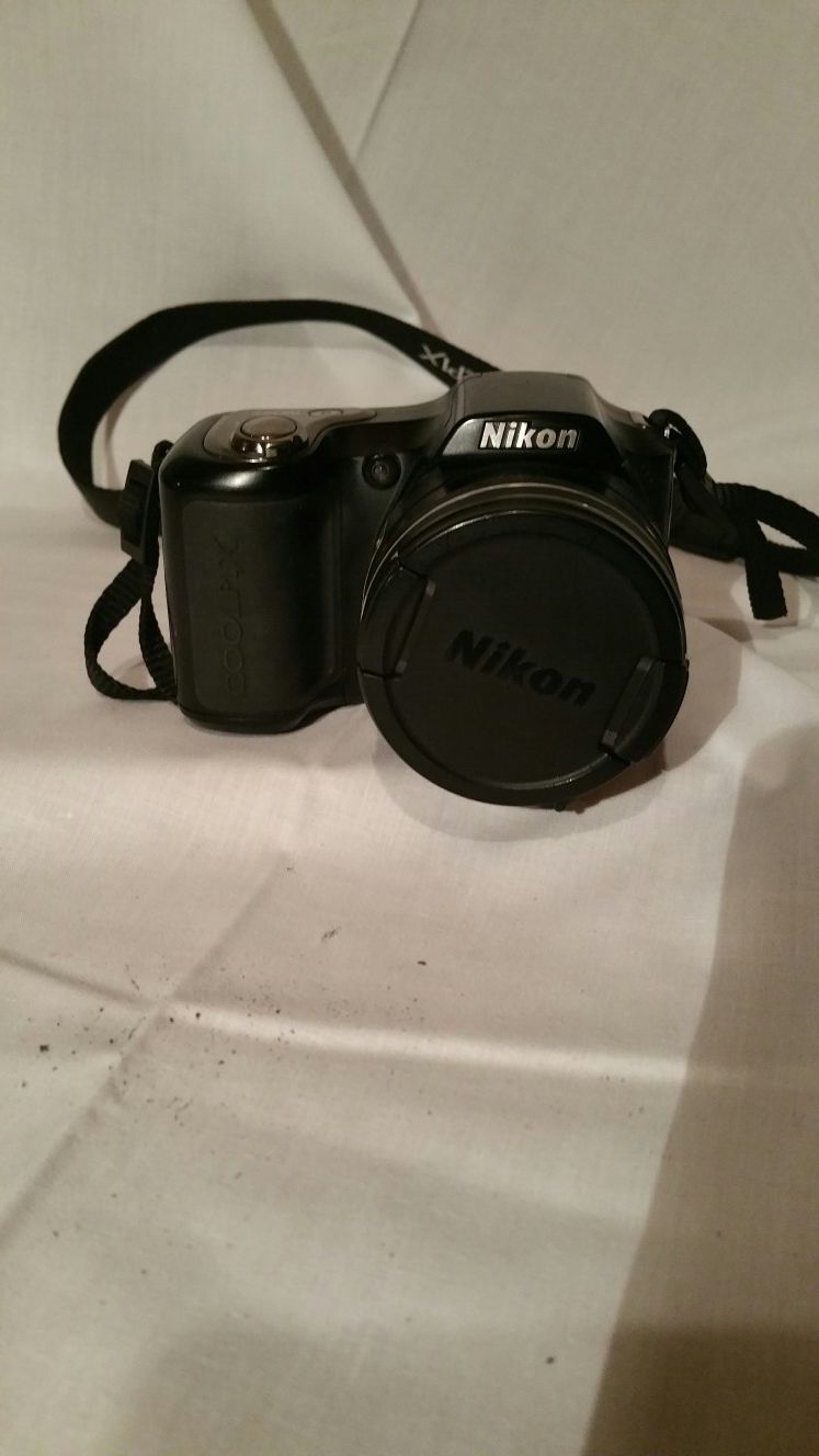 Nikon Coolpix L110 . 10 MP digital camera black