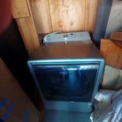 Maytag 7.4 Cu Ft Electric dryer $100