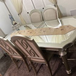 Dining table With chairs