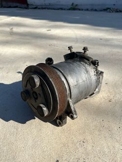 Nissan Maxima AC Compressor