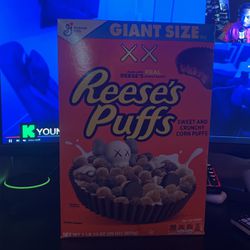 Reese’s Puffs Kaws Giant Size