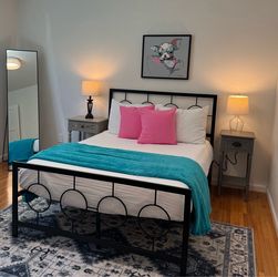Full bed frame w mattress