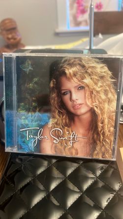 Taylor Swift album CD
