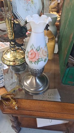 Vintage lamp with floral pattern