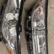 2017-2019 TOYOTA HIGHLANDER PAIR OF HEADLIGHTS