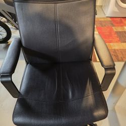 Office Chair 💺. Good Condition. West Islip 