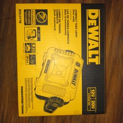 DeWalt Compact Task Light 