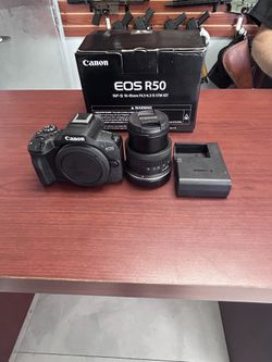 Canon EOS R50