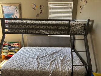 Bunk bed