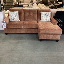 Amity Bay Sofa Chaise