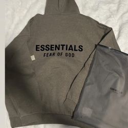 Essential Hoodie