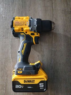 Dewalt drill with battery