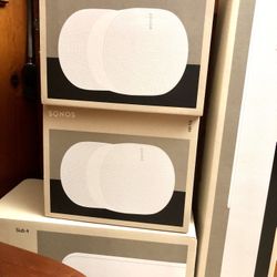 Sonos Ultimate Immersive Set with Arc Ultra Includes Sonos Arc Ultra Dolby Atmos® sound bar, Sub 4, and two Sonos Era 300s (White) Brand New Sealed 
