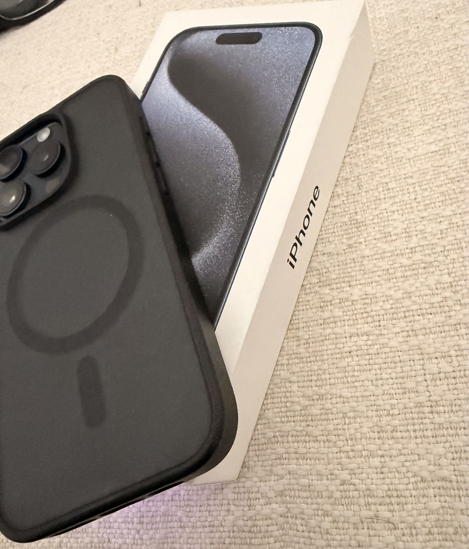 Unlocked iPhone 15 Pro 256gb