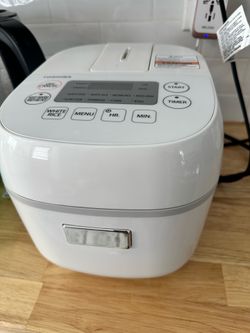 Toshiba Electric Rice Cooker 1.6L Works Fine (Used for 5 months)