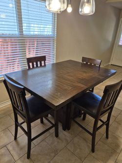 Dining Table Set