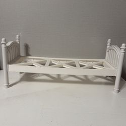Doll bed