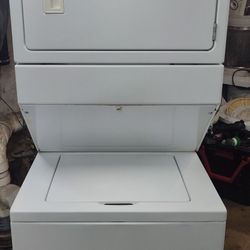 WHIRLPOOL 27" WIDE STACKED LAUNDRY CENTER