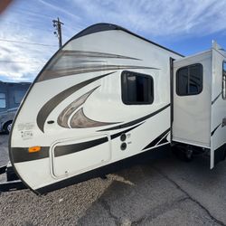 2014 keystone bullet 212RBS 25ft travel trailer with large slide out