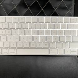 Apple Magic Keyboard