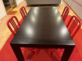 Modern Expandable Wood Dining Table