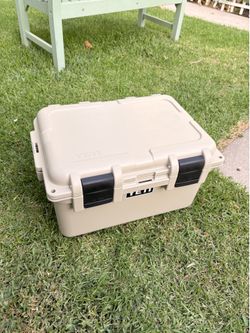 Yeti Loadout Go Box 30 - Tan - camping Off-roading