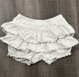 Baby Girls Size 12 Month White Ruffled Skort Skirt
