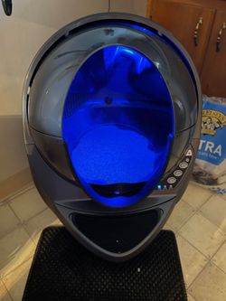 Litter Robot 3 - In PERFECT Condition. 
Comes w/ FREE Litter Lining Disposable Bags