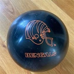 CINCINNATI BENGALS BOWLING BALL