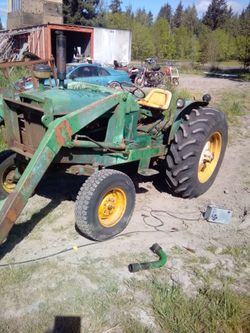 Vintage John Deere 2010 DIESEL tractor