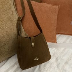 Coach Hadley Convertible Crossbody Bag (gold/sienna) 