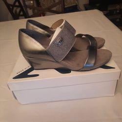 grey high heels 