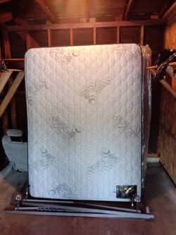 Queen size mattress set box spring frame
