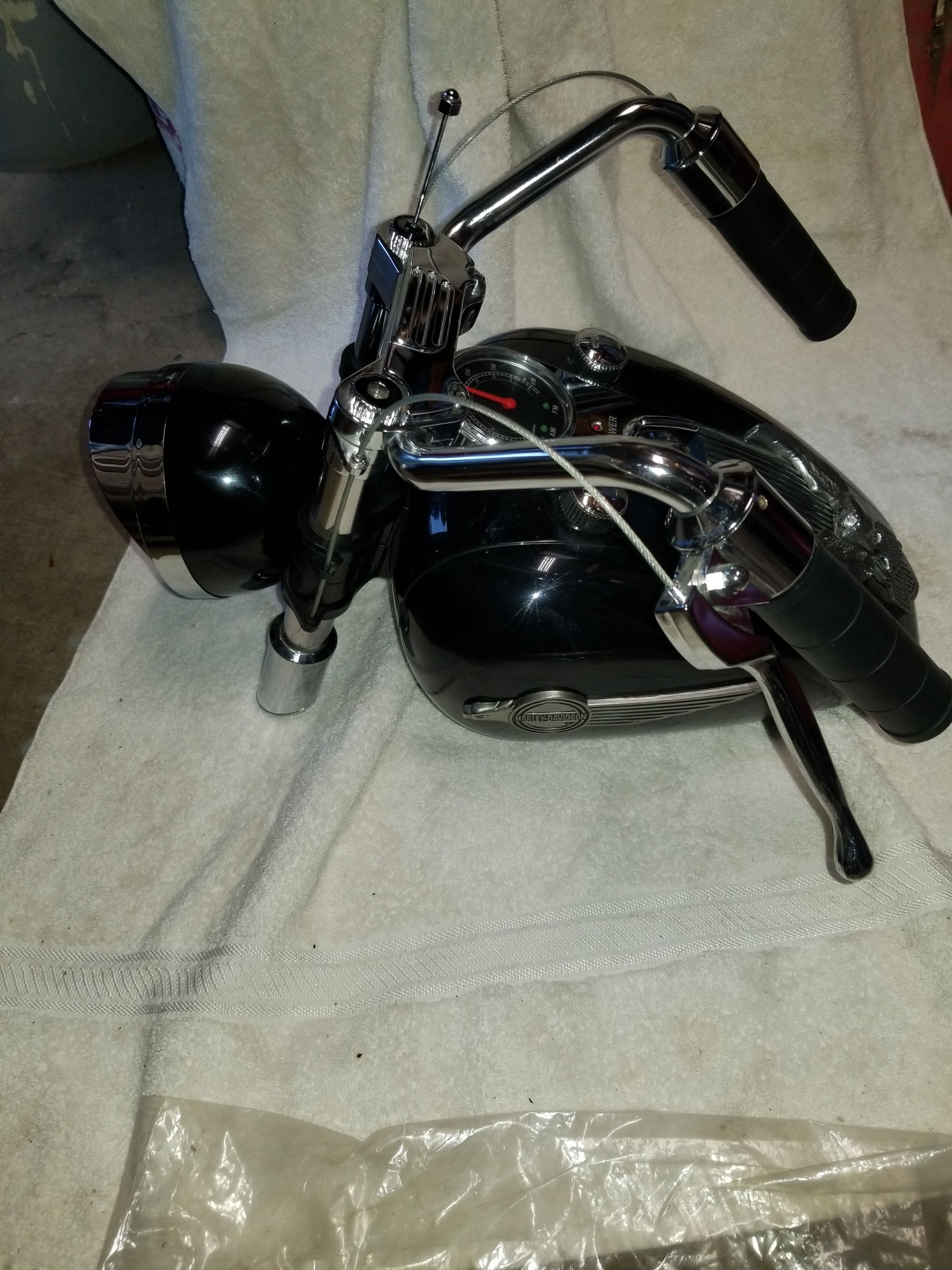HARLEY - DAVIDSON TANK RADIO HARLEY DAVIDSON